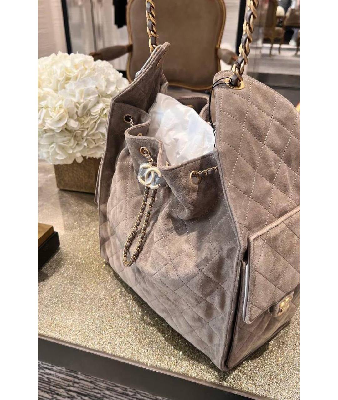 CHANEL Бежевая замшевая сумка тоут, фото 3