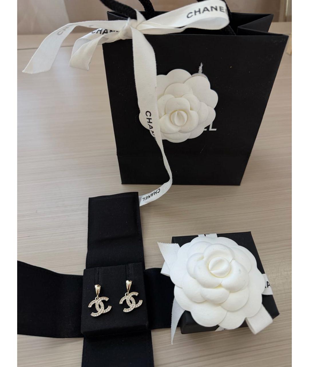 CHANEL Золотые металлические серьги, фото 2