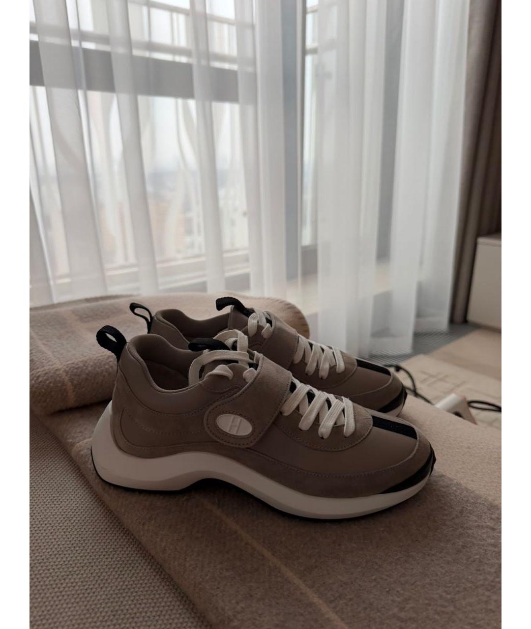 HERMES Бежевые замшевые кроссовки, фото 2