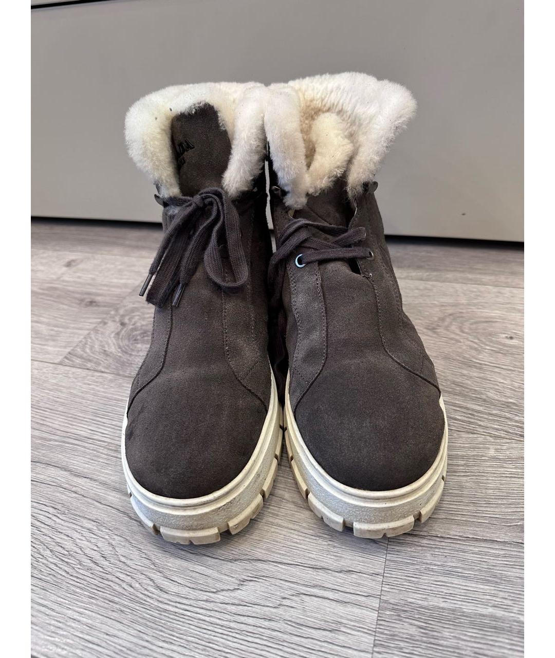 PRADA Коричневые замшевые ботинки, фото 2