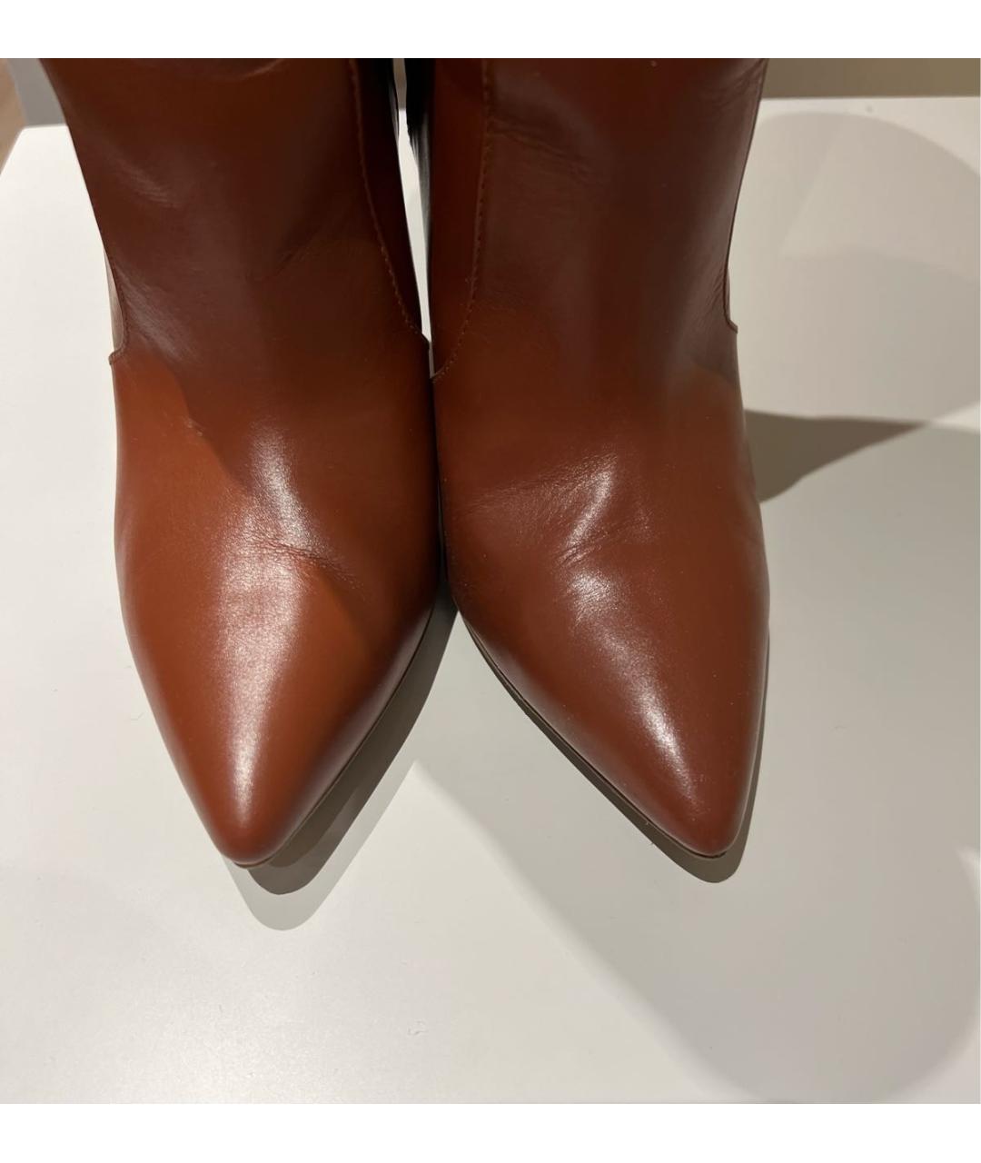 STUART WEITZMAN Коричневые кожаные сапоги, фото 3