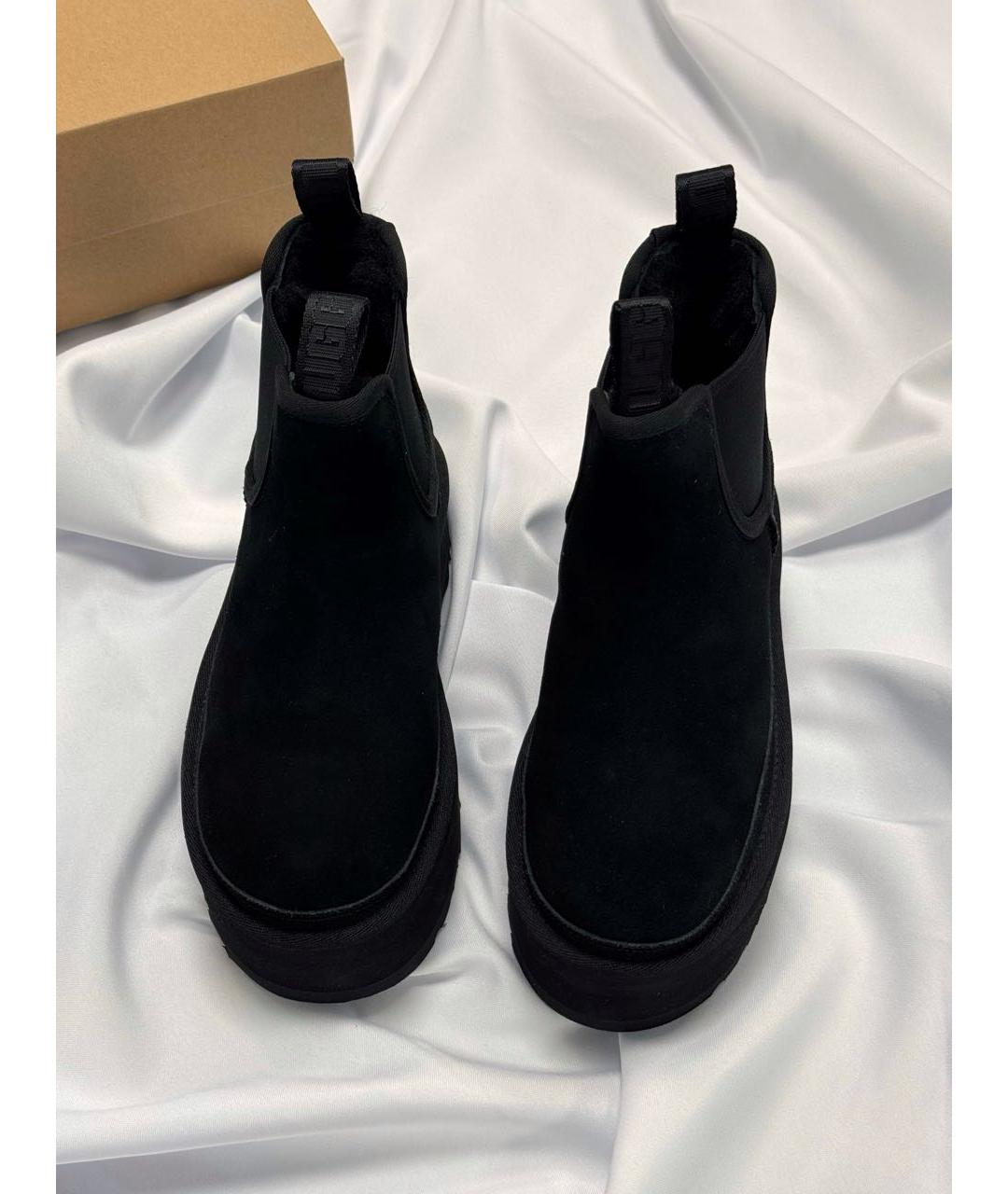 UGG AUSTRALIA Черные замшевые ботинки, фото 4