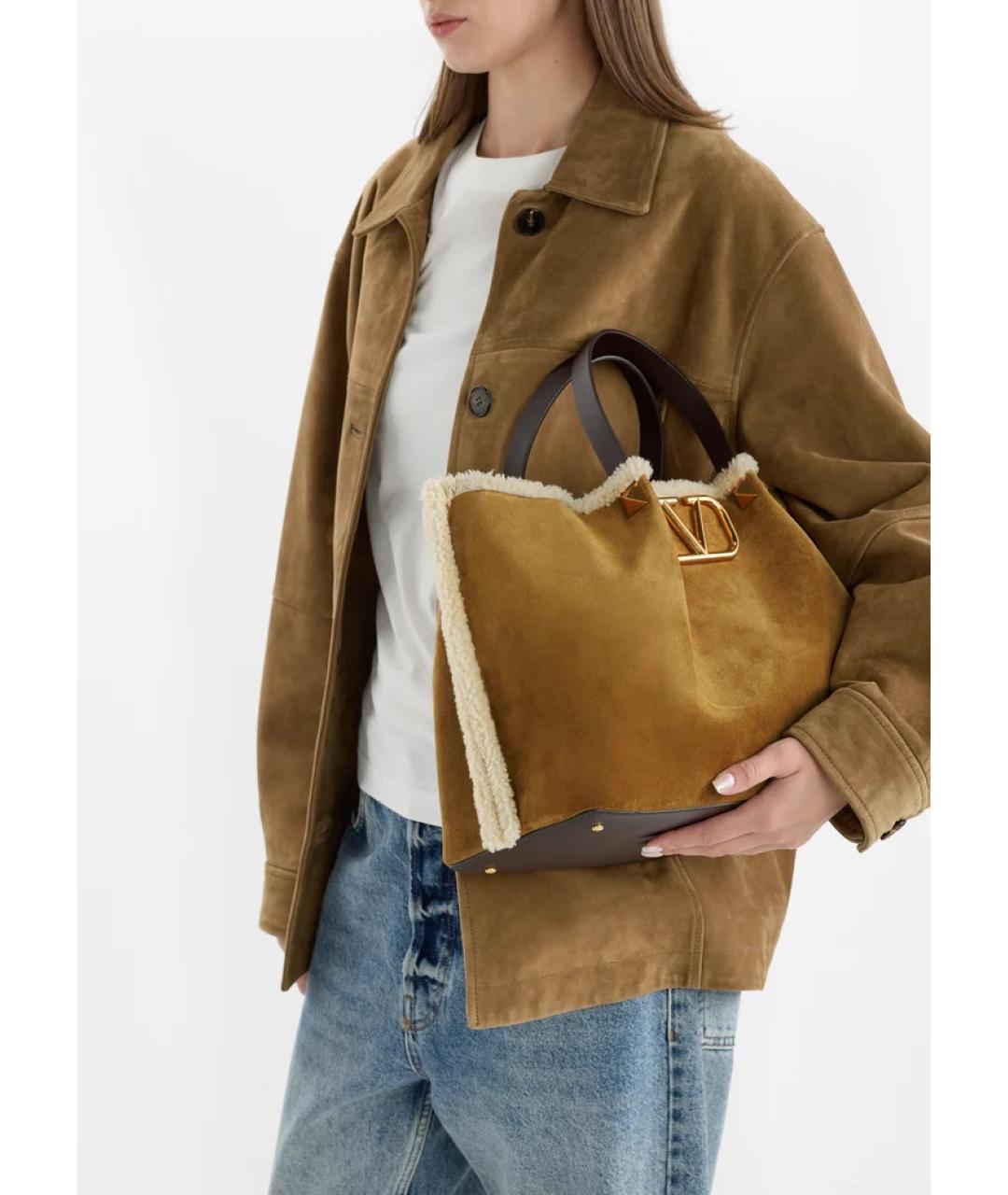 VALENTINO Бежевая замшевая сумка тоут, фото 2
