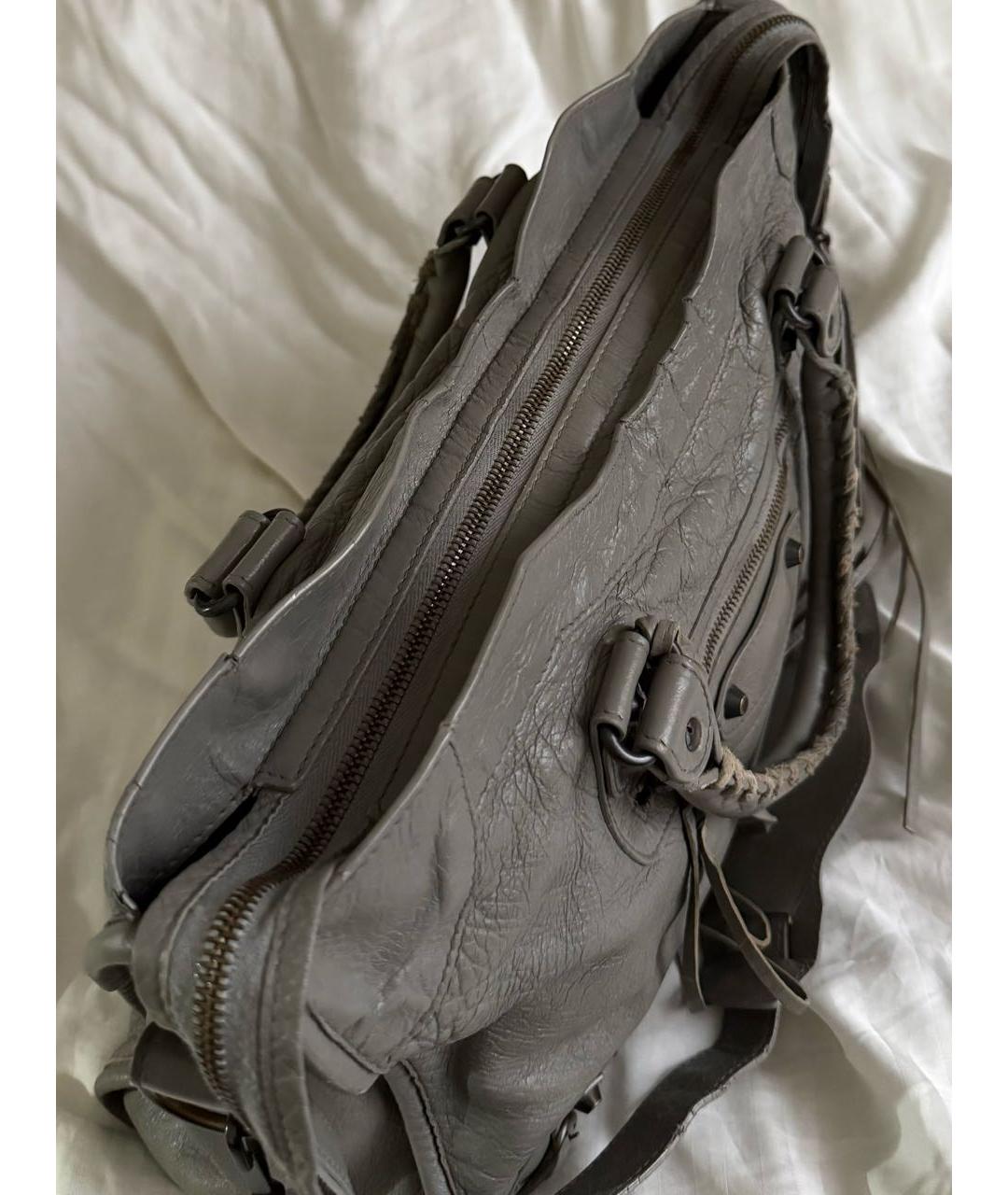 BALENCIAGA Серая кожаная сумка с короткими ручками, фото 4