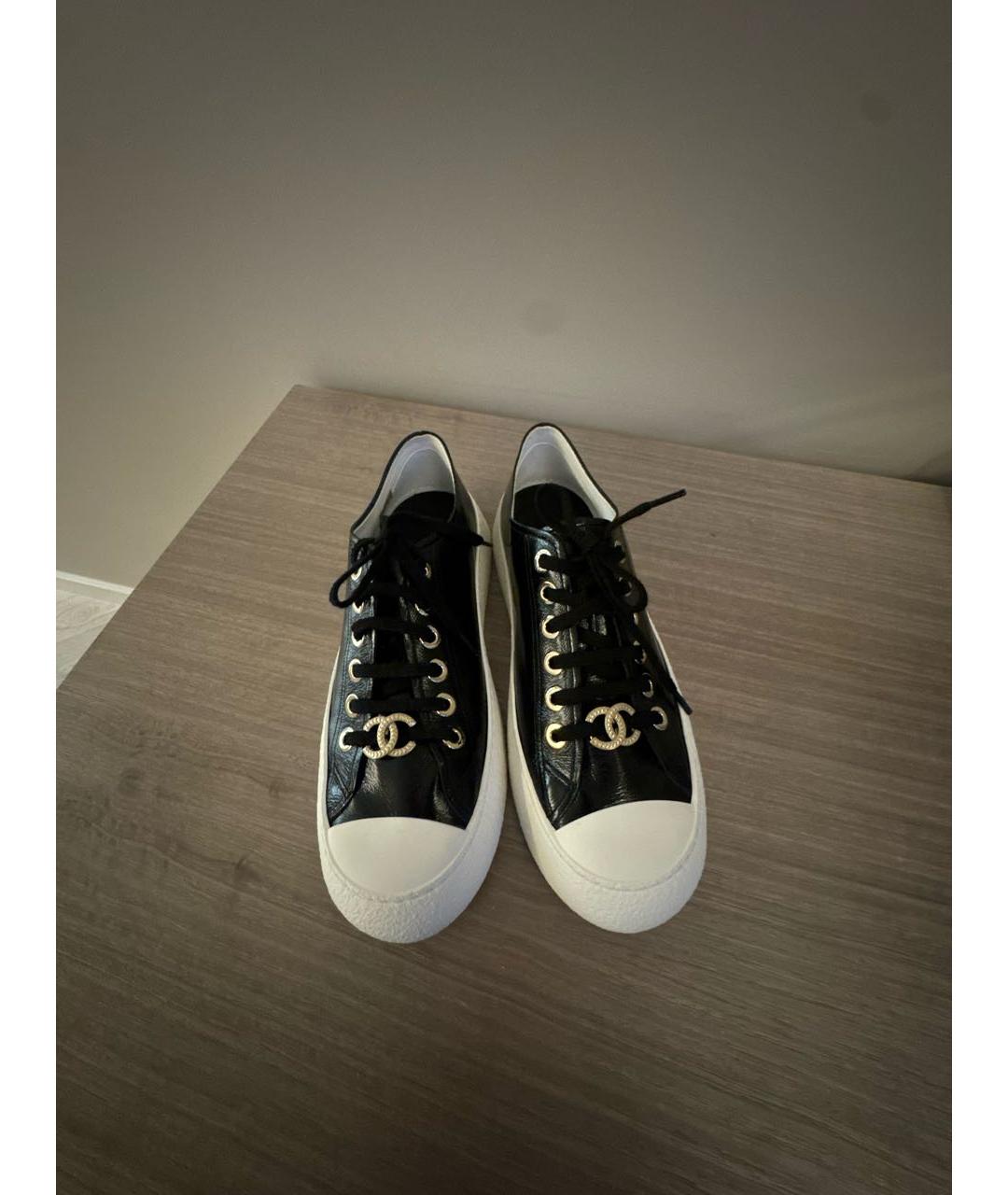 CHANEL Черные кожаные кеды, фото 2