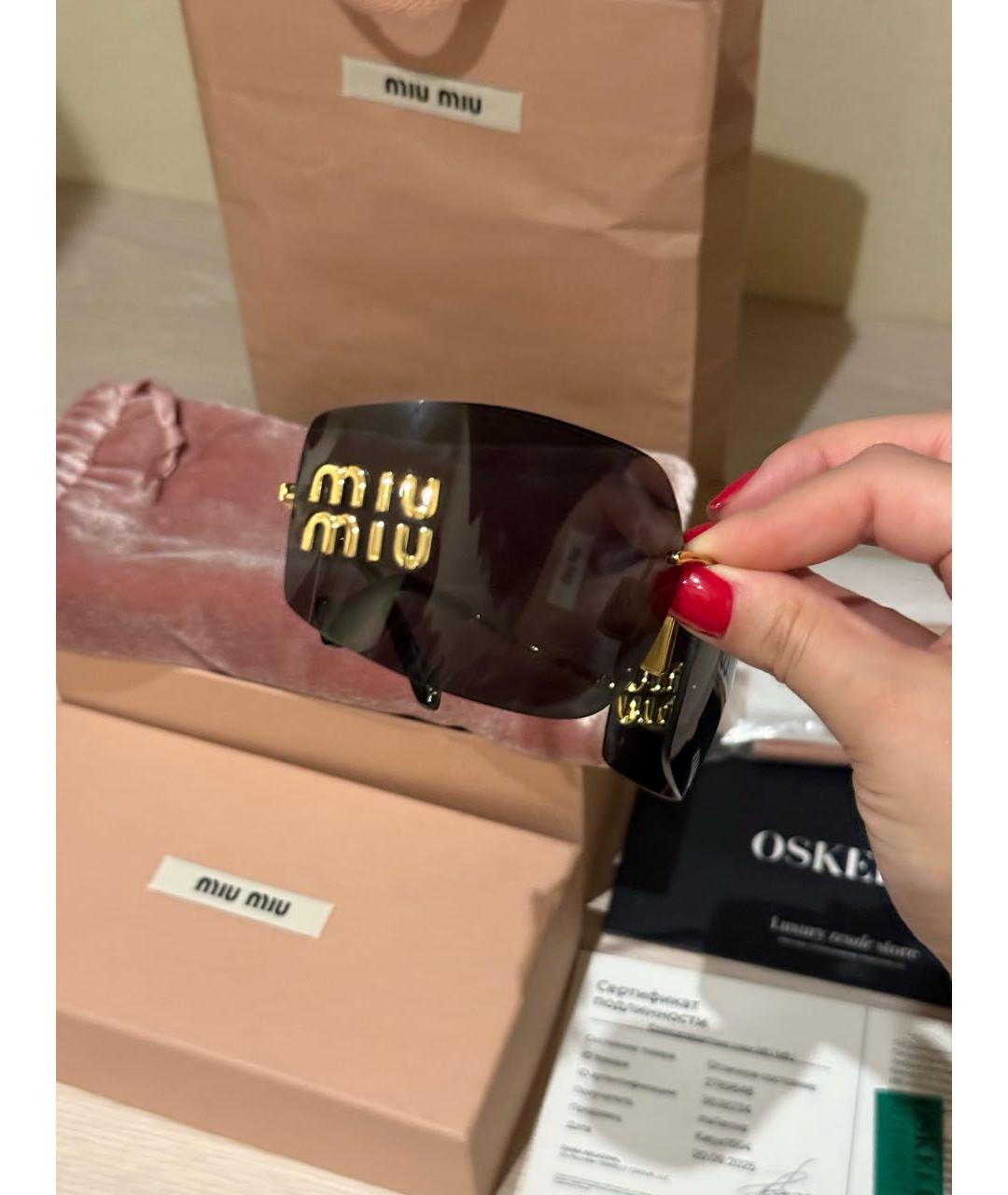 MIU MIU Коричневые пластиковые солнцезащитные очки, фото 4