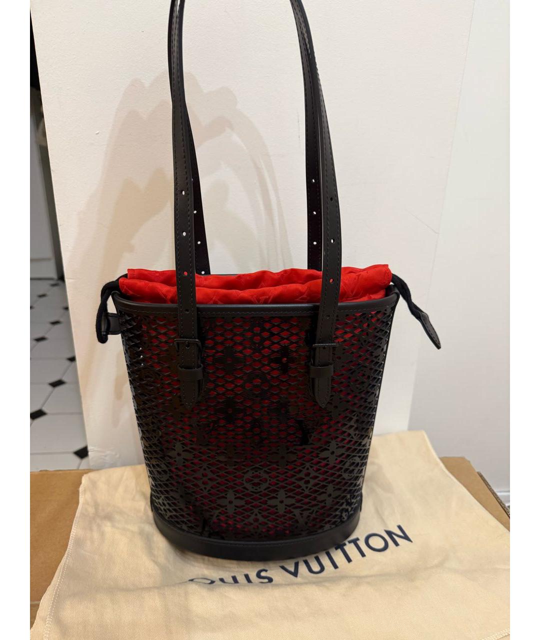 LOUIS VUITTON Черная кожаная сумка тоут, фото 7