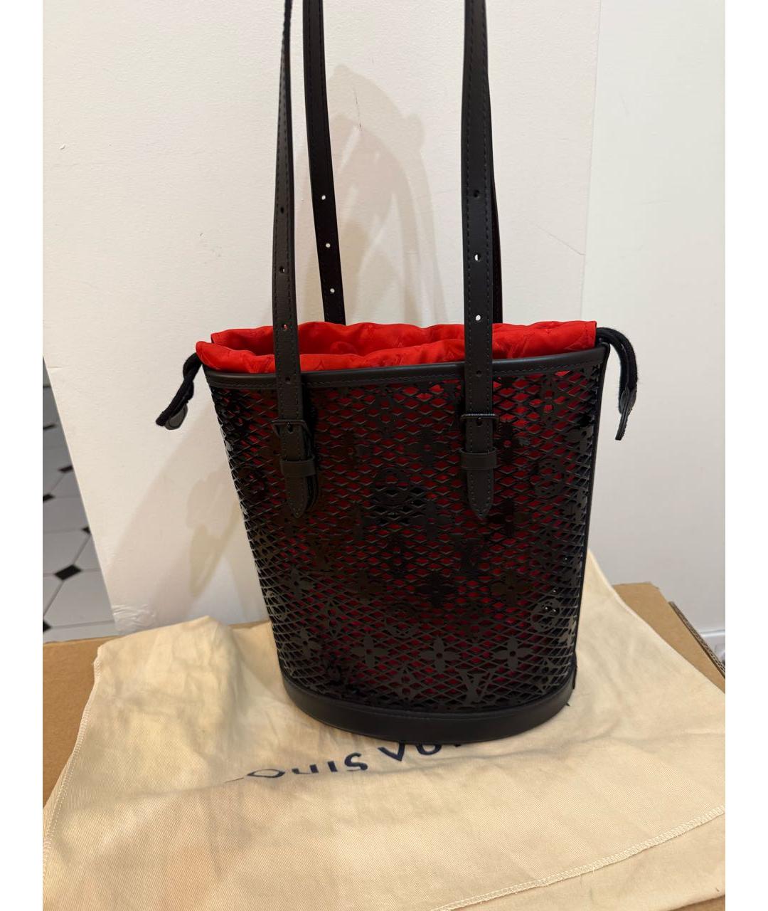 LOUIS VUITTON Черная кожаная сумка тоут, фото 3