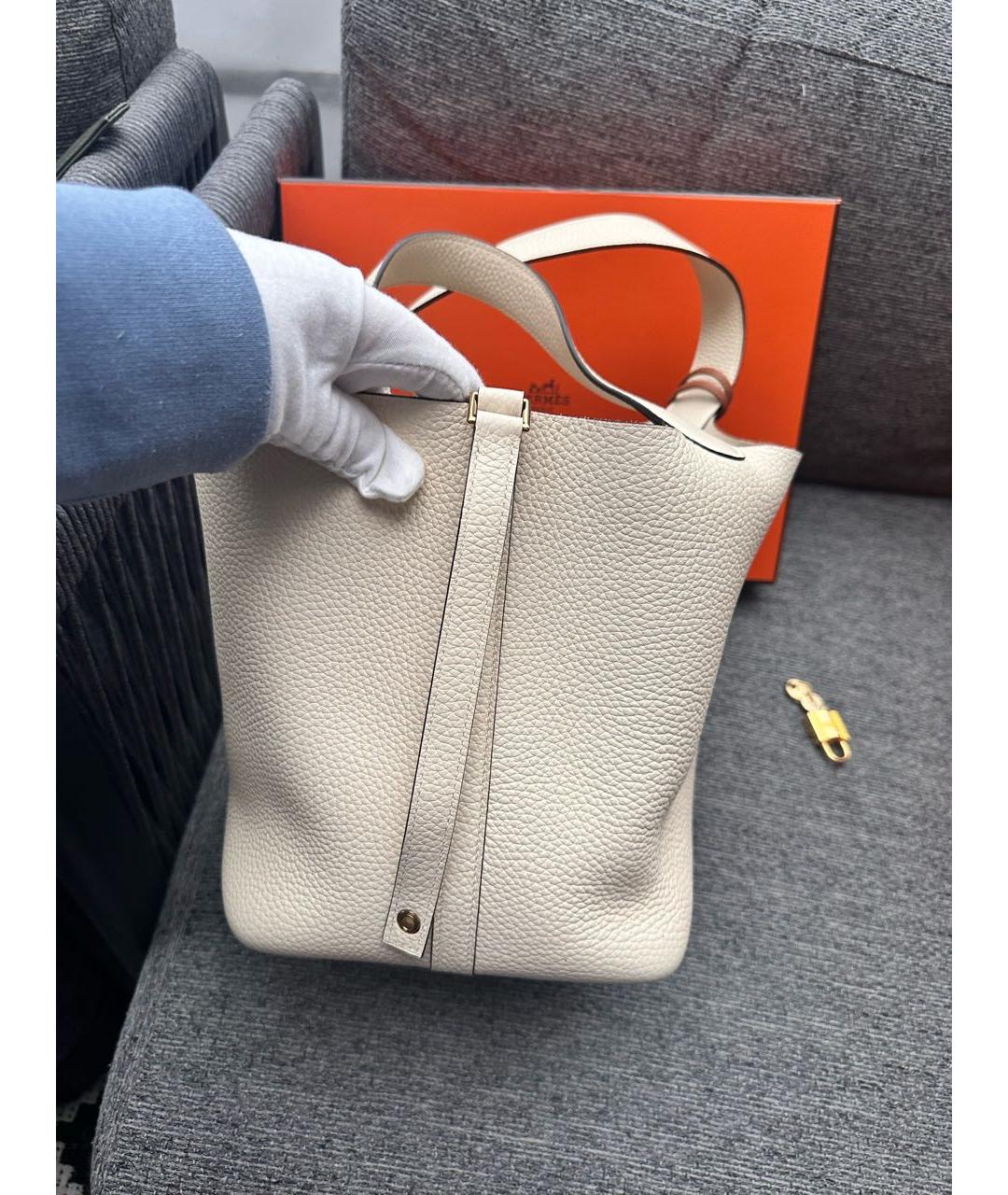 HERMES Бежевая кожаная сумка с короткими ручками, фото 5