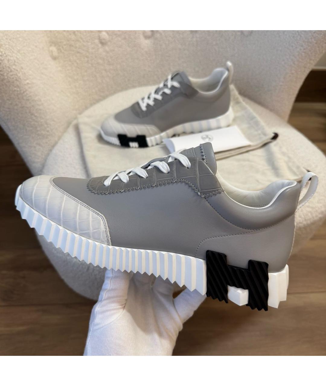 HERMES Серые низкие кроссовки / кеды из экзотической кожи, фото 2