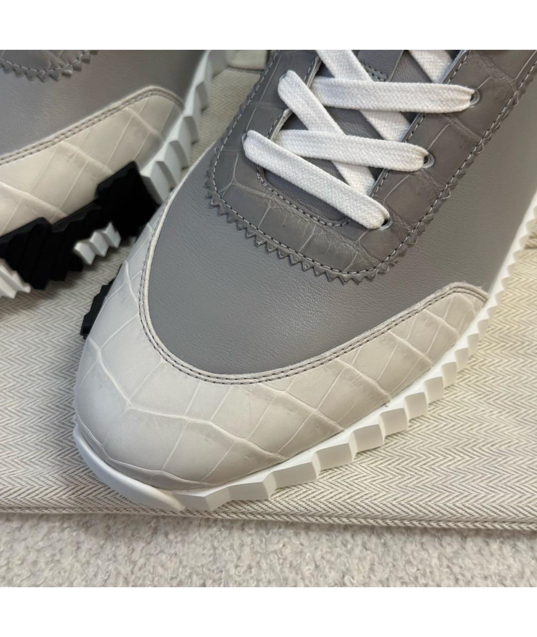 HERMES Серые низкие кроссовки / кеды из экзотической кожи, фото 5