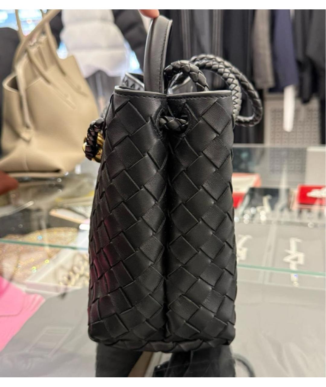 BOTTEGA VENETA Черная кожаная сумка с короткими ручками, фото 2