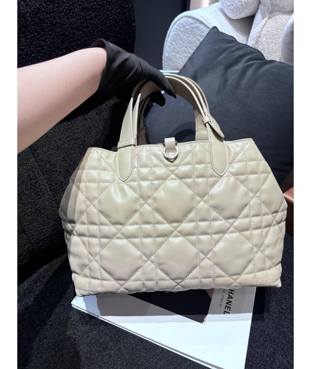 CHRISTIAN DIOR Бежевая кожаная сумка тоут, фото 8