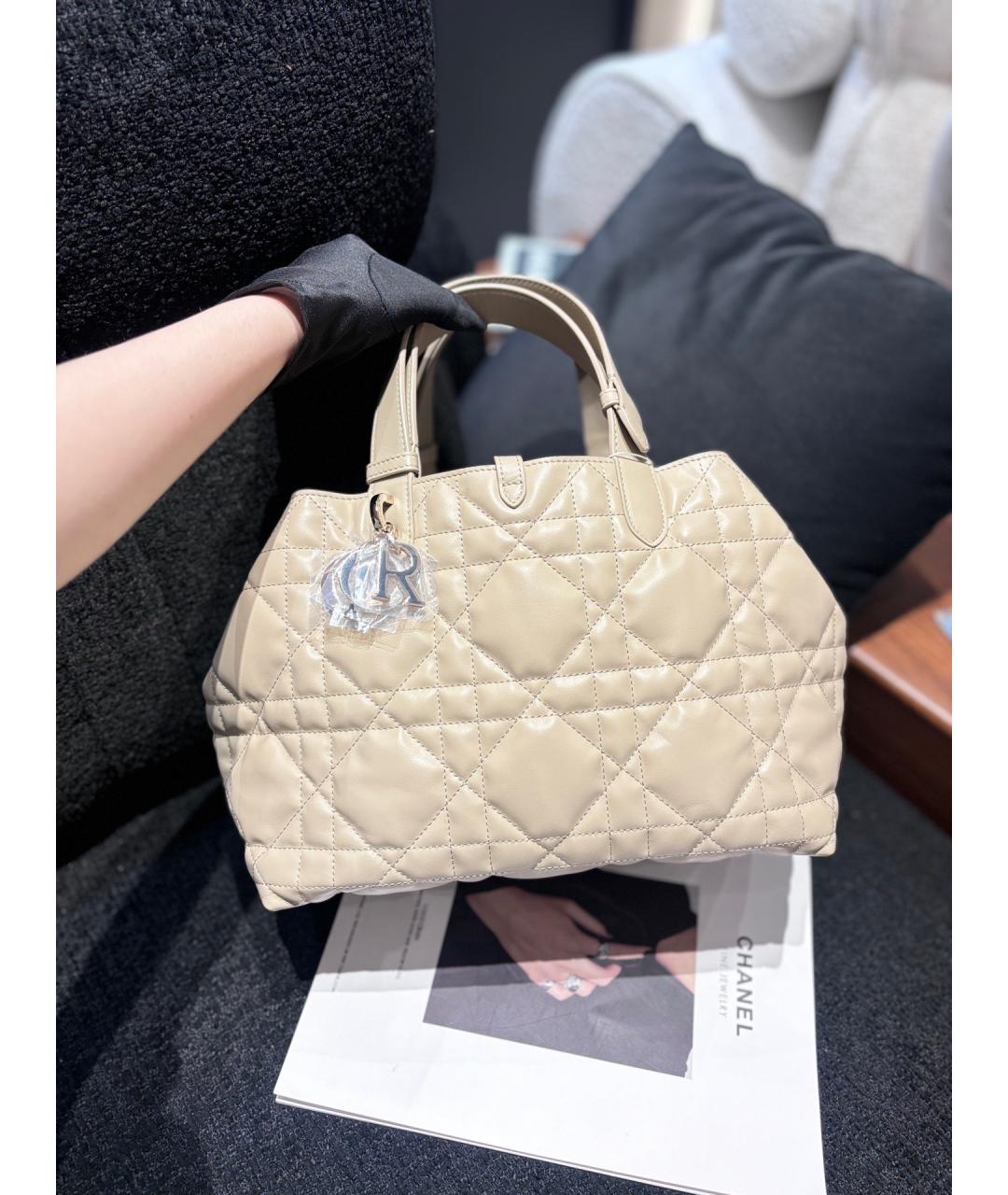 CHRISTIAN DIOR Бежевая кожаная сумка тоут, фото 9