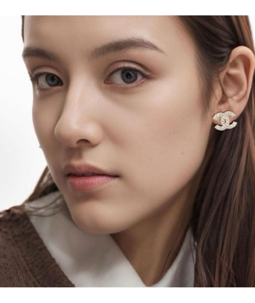 CHANEL Золотые металлические серьги, фото 2