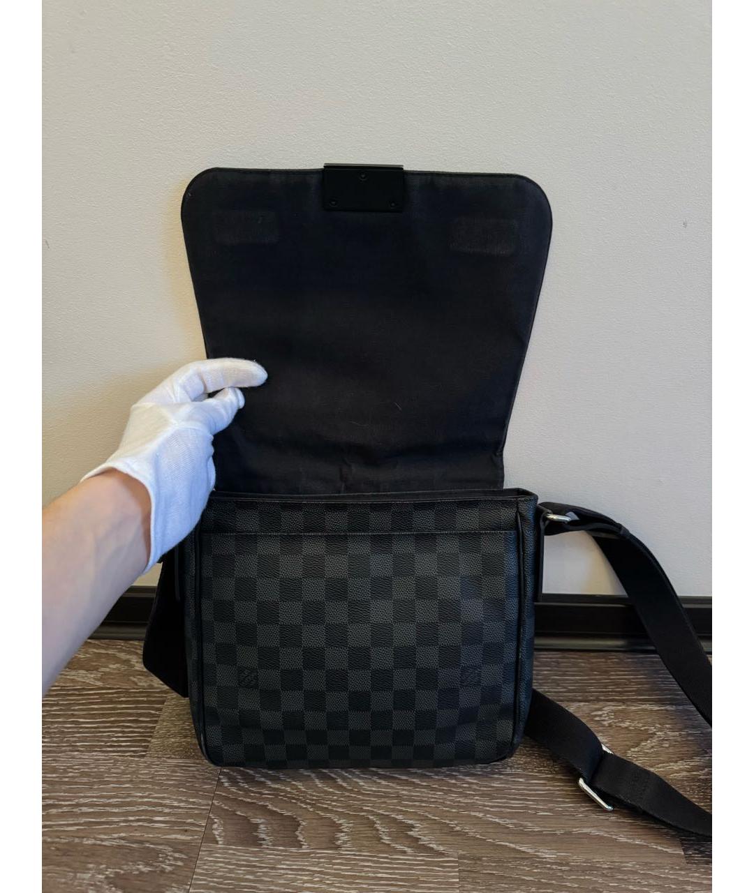 LOUIS VUITTON Антрацитовая сумка на плечо, фото 3