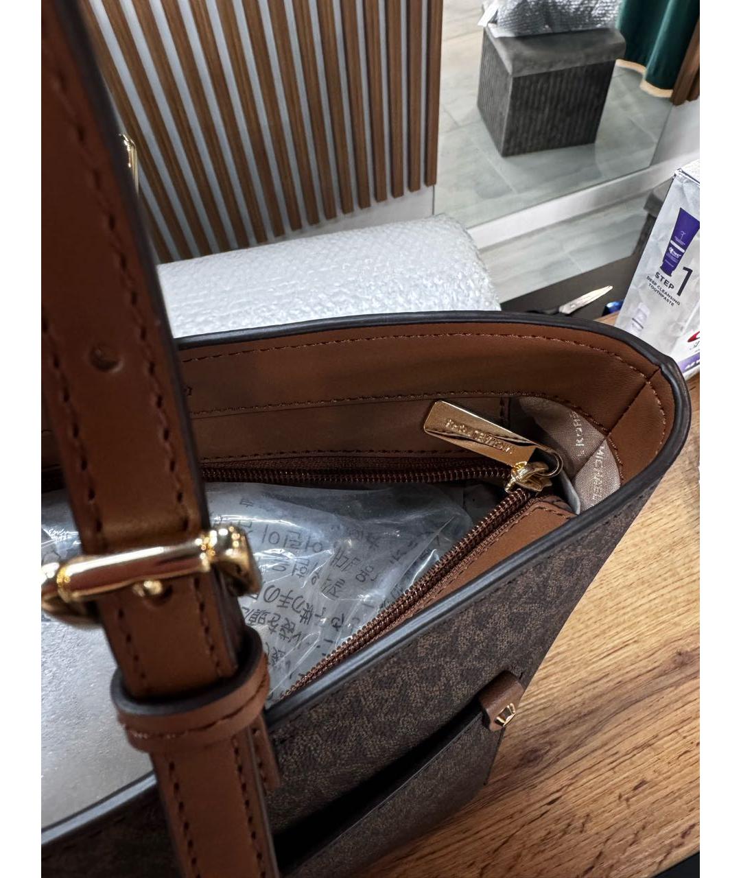 MICHAEL KORS Коричневая сумка тоут, фото 4