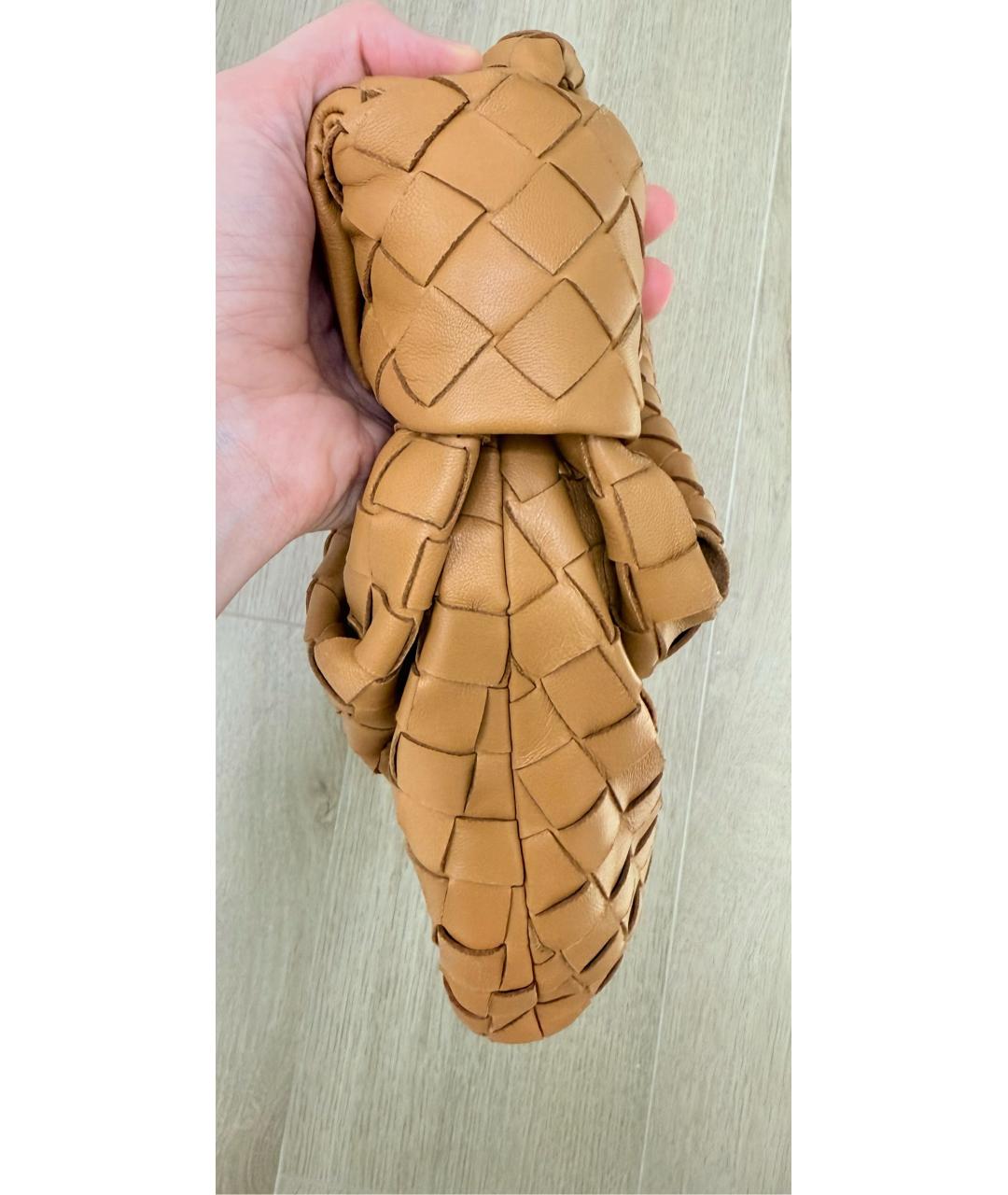 BOTTEGA VENETA Бежевая кожаная сумка с короткими ручками, фото 2