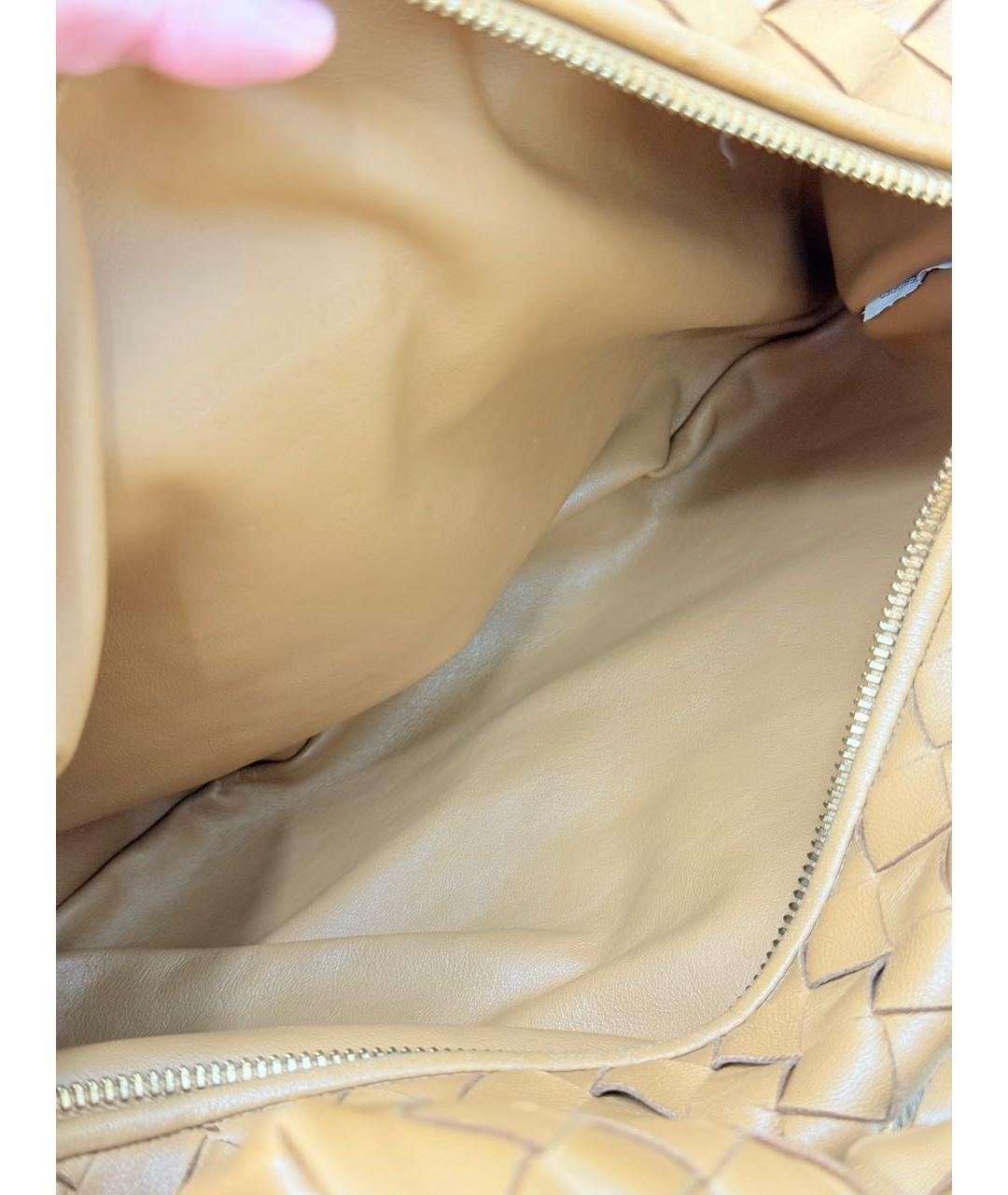 BOTTEGA VENETA Бежевая кожаная сумка с короткими ручками, фото 4