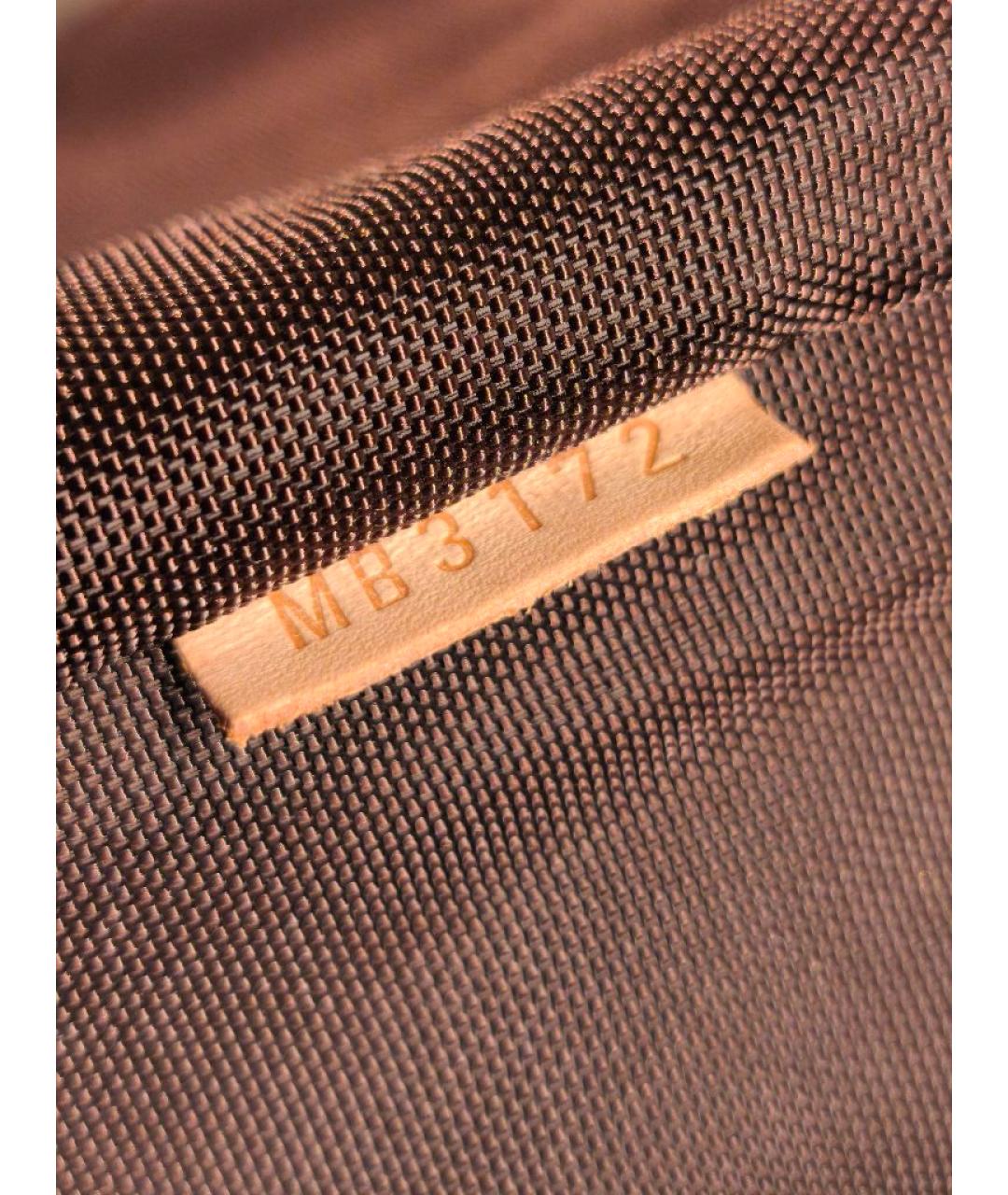 LOUIS VUITTON Коричневый чемодан из лакированной кожи, фото 5