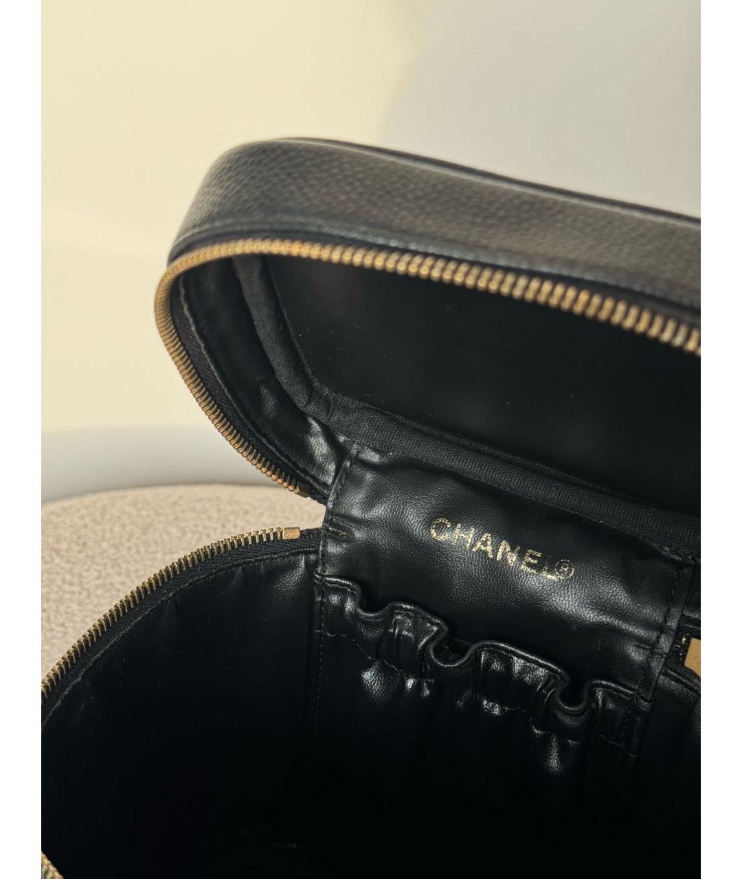 CHANEL Черная кожаная сумка с короткими ручками, фото 8