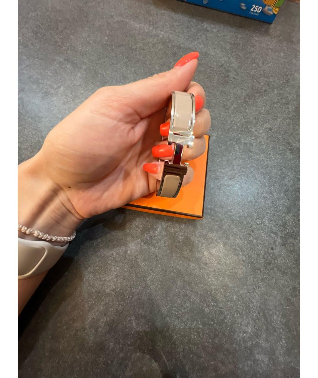 HERMES Бежевый металлический браслет, фото 2