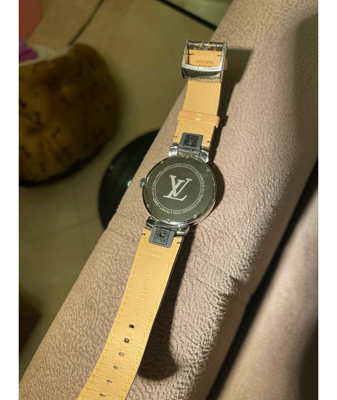 LOUIS VUITTON PRE-OWNED Белые часы, фото 2