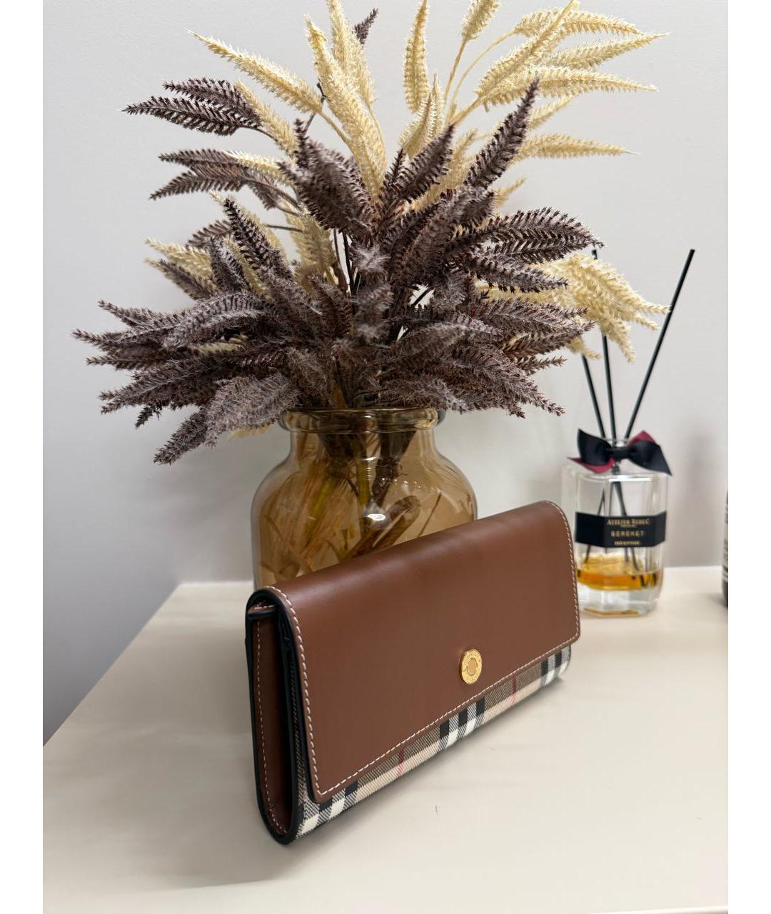 BURBERRY Коричневый кожаный кошелек, фото 2