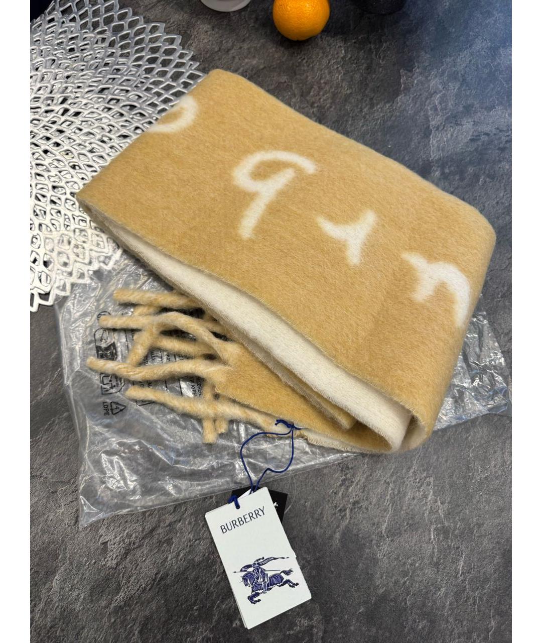 BURBERRY Бежевый шерстяной шарф, фото 4