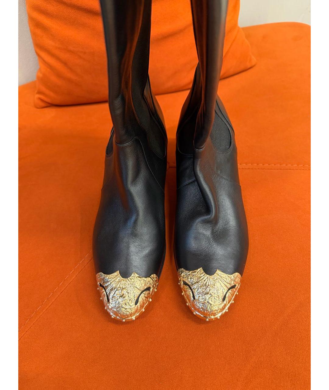 CHANEL Черные кожаные сапоги, фото 2