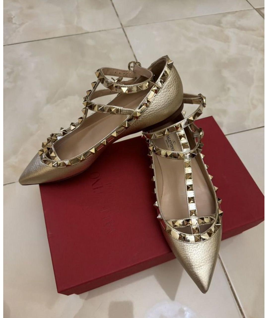 VALENTINO Золотые кожаные балетки, фото 6