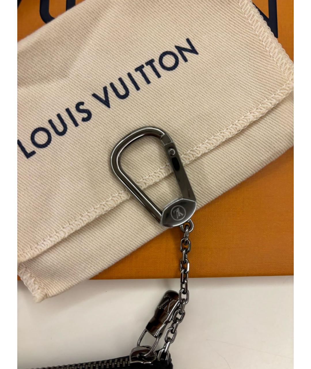 LOUIS VUITTON Серая ключница, фото 4