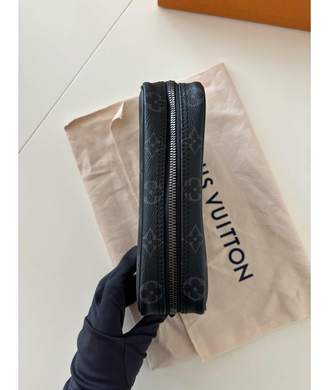 LOUIS VUITTON Черная косметичка, фото 5
