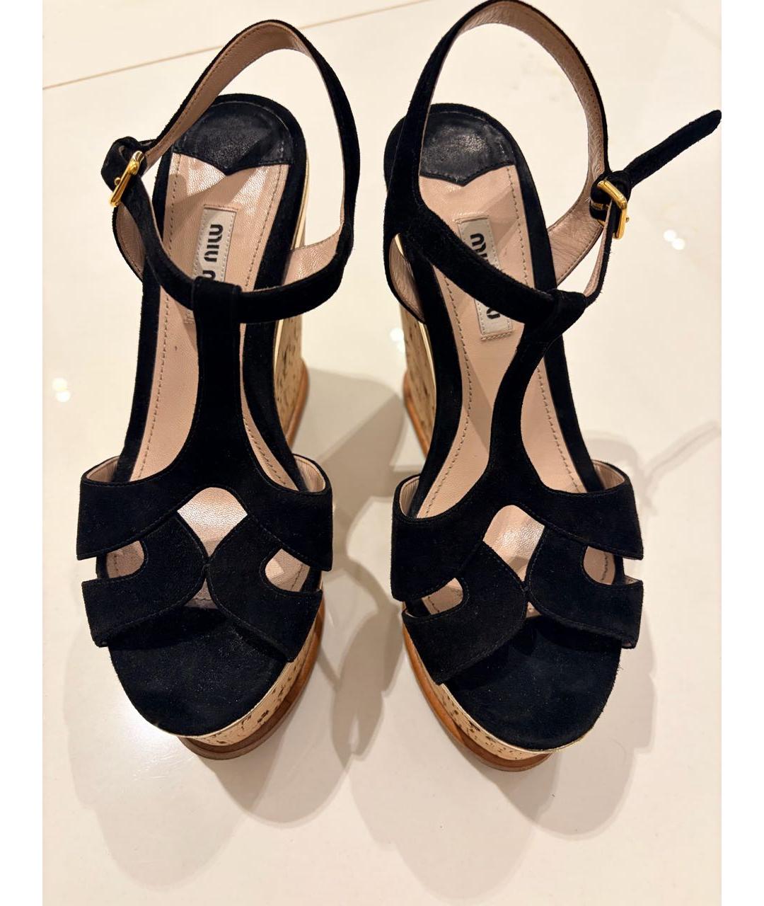 MIU MIU Черные замшевые босоножки, фото 2