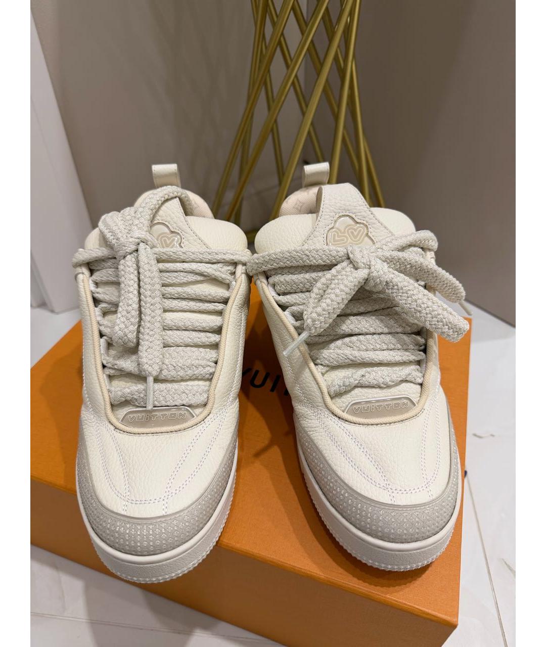 LOUIS VUITTON Белые кожаные низкие кроссовки / кеды, фото 2