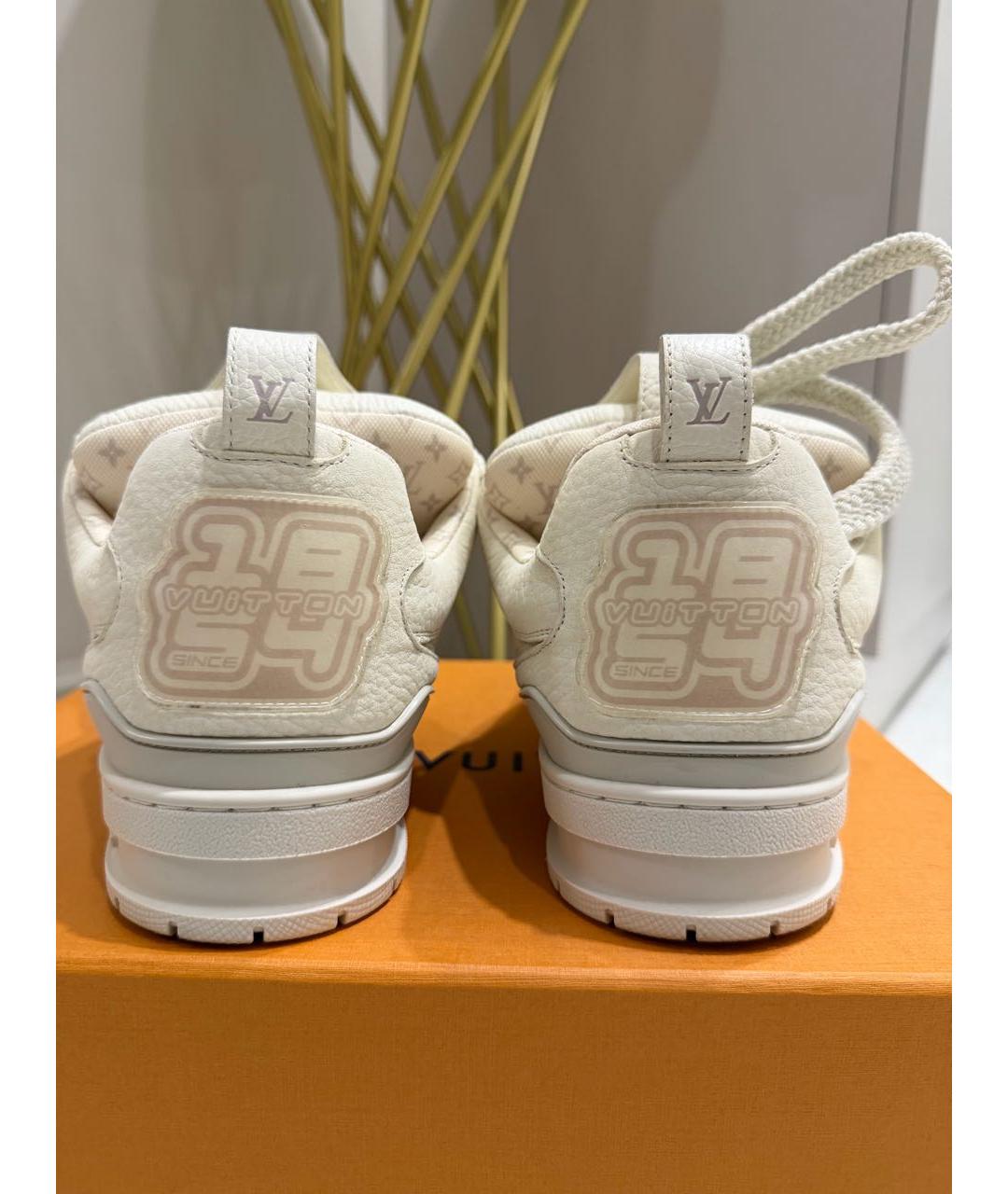 LOUIS VUITTON Белые кожаные низкие кроссовки / кеды, фото 4
