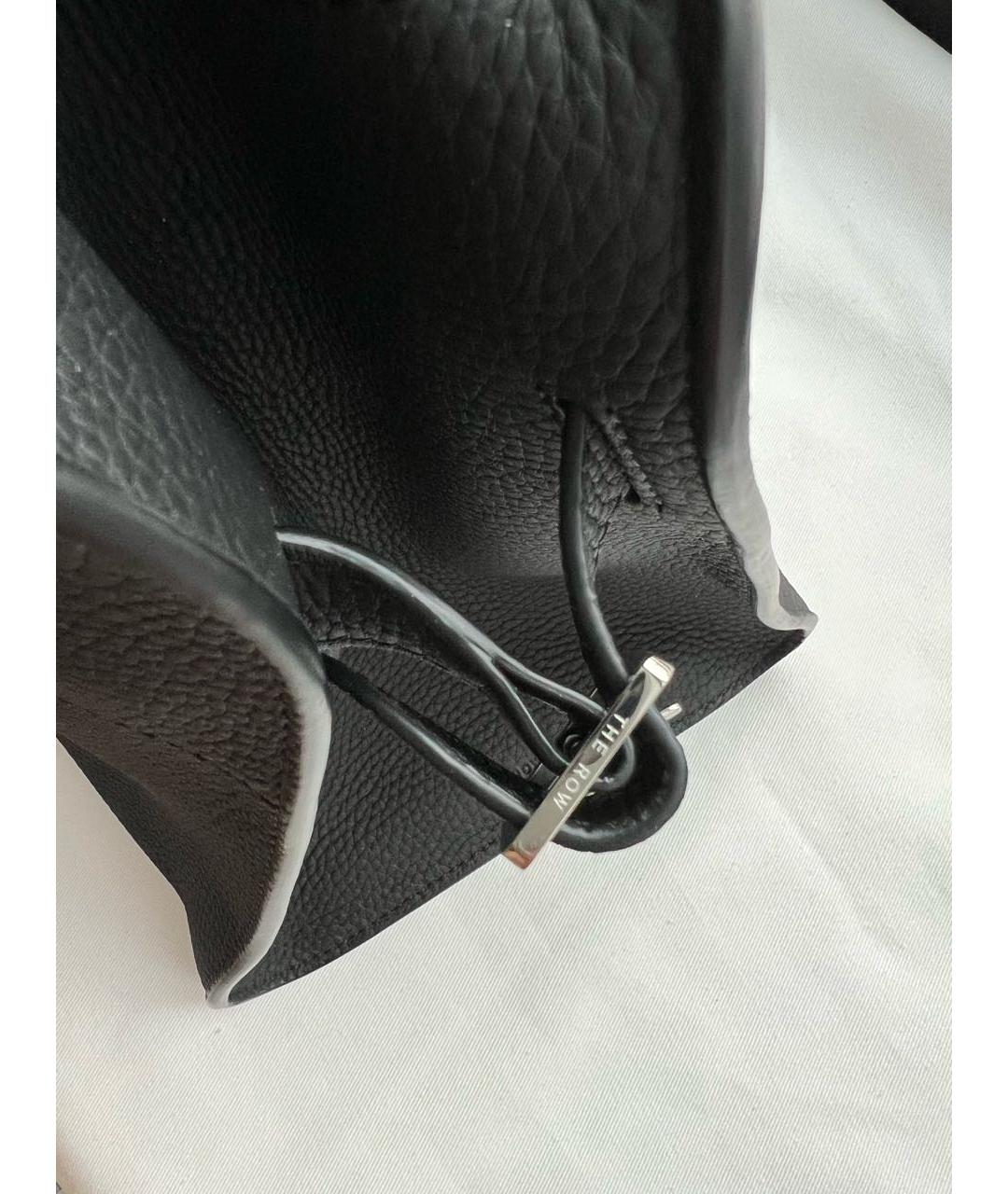 THE ROW Черная кожаная сумка с короткими ручками, фото 5