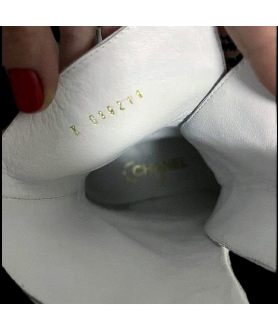 CHANEL Белые кожаные ботинки, фото 5