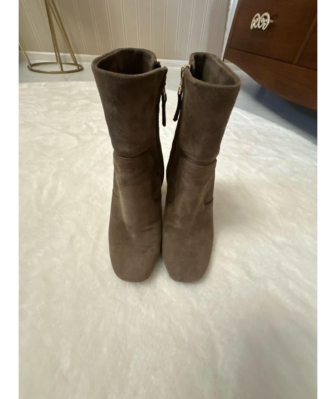 FENDI Бежевые замшевые ботильоны, фото 3
