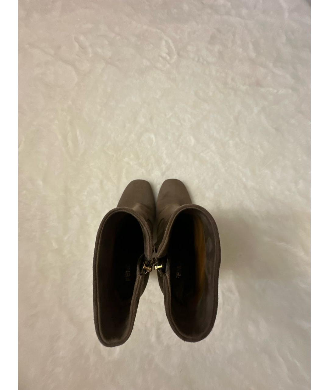 FENDI Бежевые замшевые ботильоны, фото 4