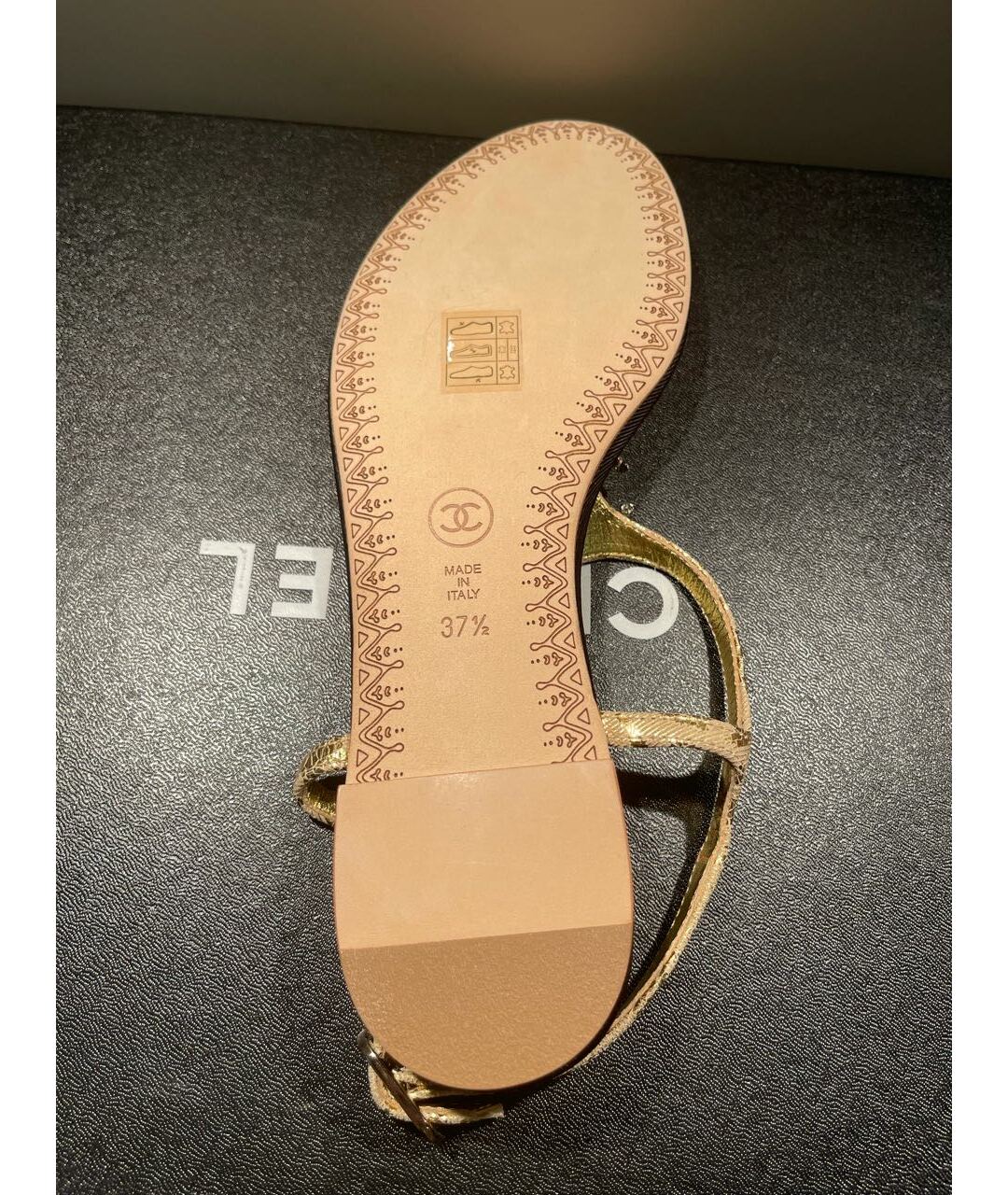 CHANEL PRE-OWNED Золотые текстильные сандалии, фото 6