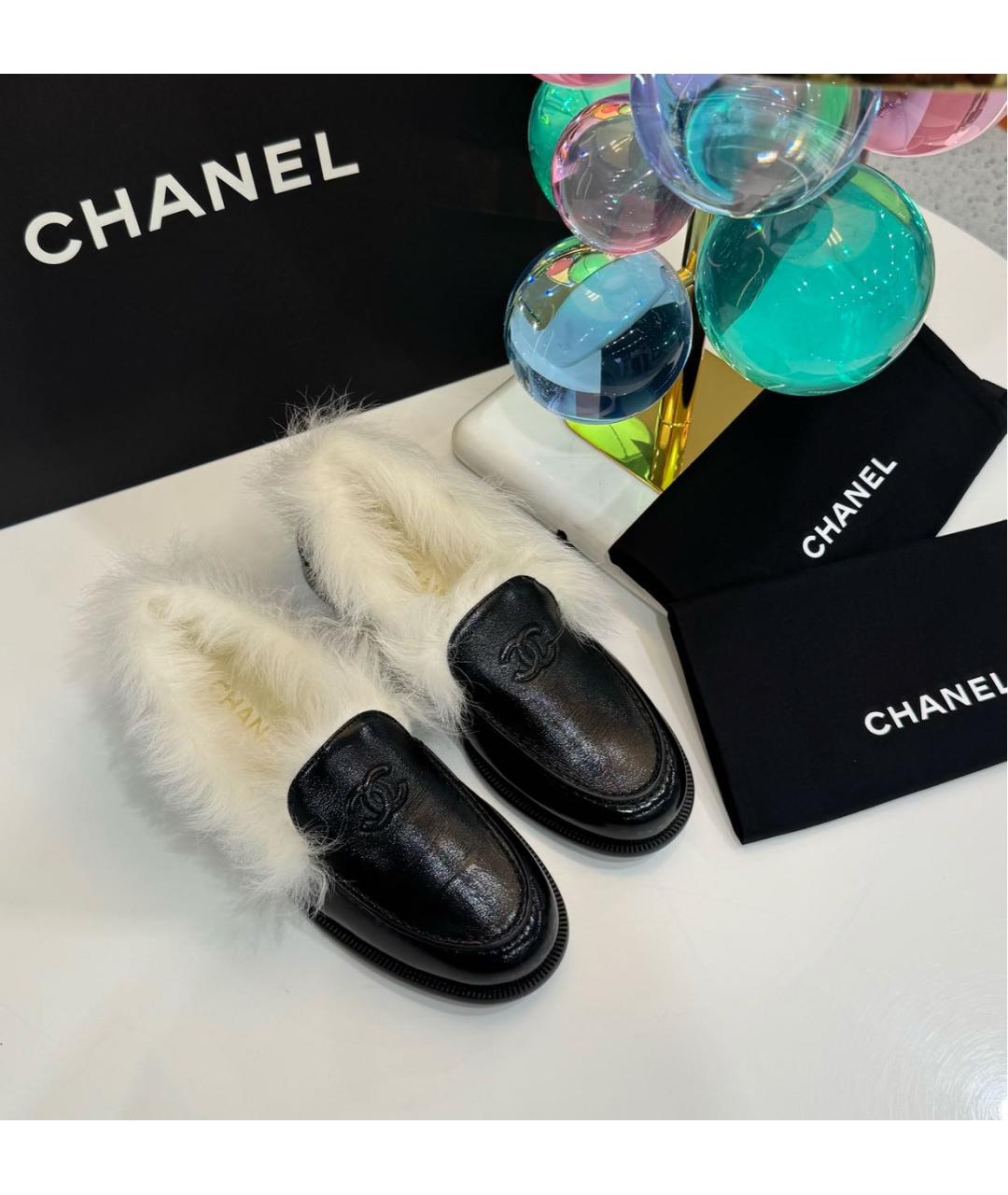 CHANEL Черные лоферы из лакированной кожи, фото 5