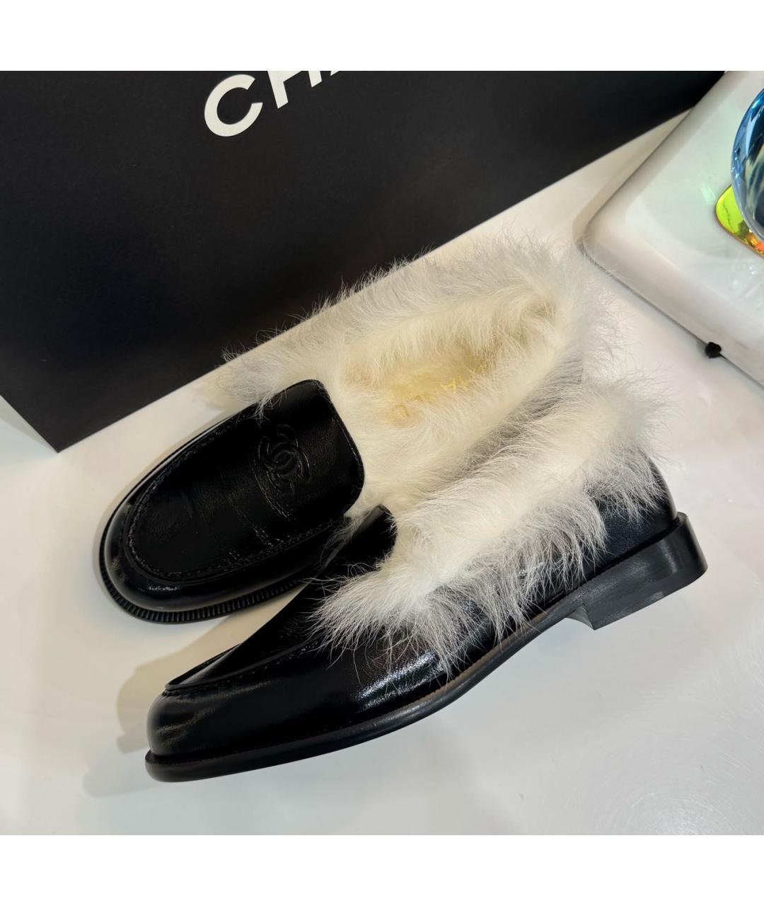 CHANEL Черные лоферы из лакированной кожи, фото 7