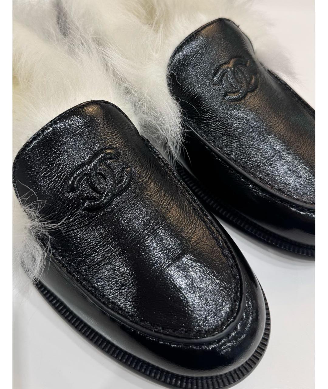 CHANEL Черные лоферы из лакированной кожи, фото 2