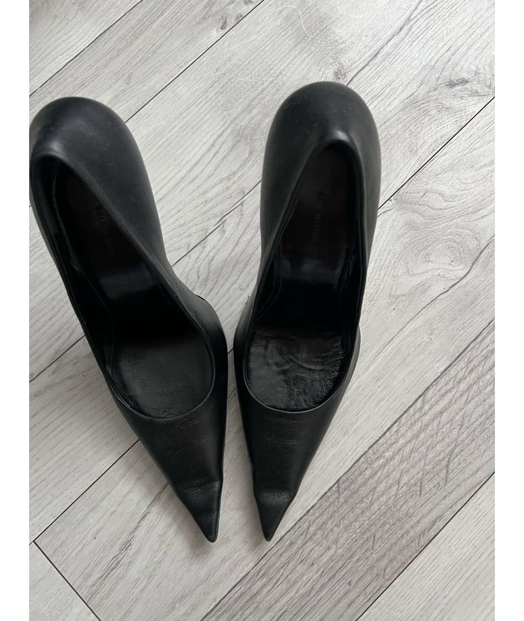 BALENCIAGA Черные кожаные туфли, фото 2