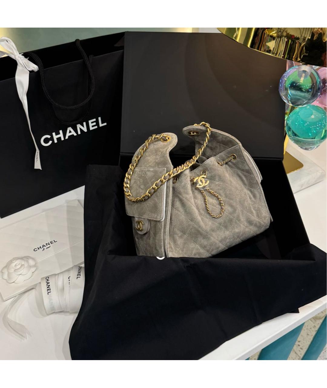 CHANEL Серая замшевая сумка тоут, фото 6