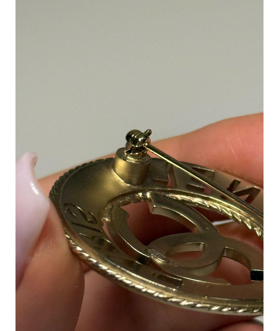 CHANEL Золотая металлическая булавка / брошь, фото 5