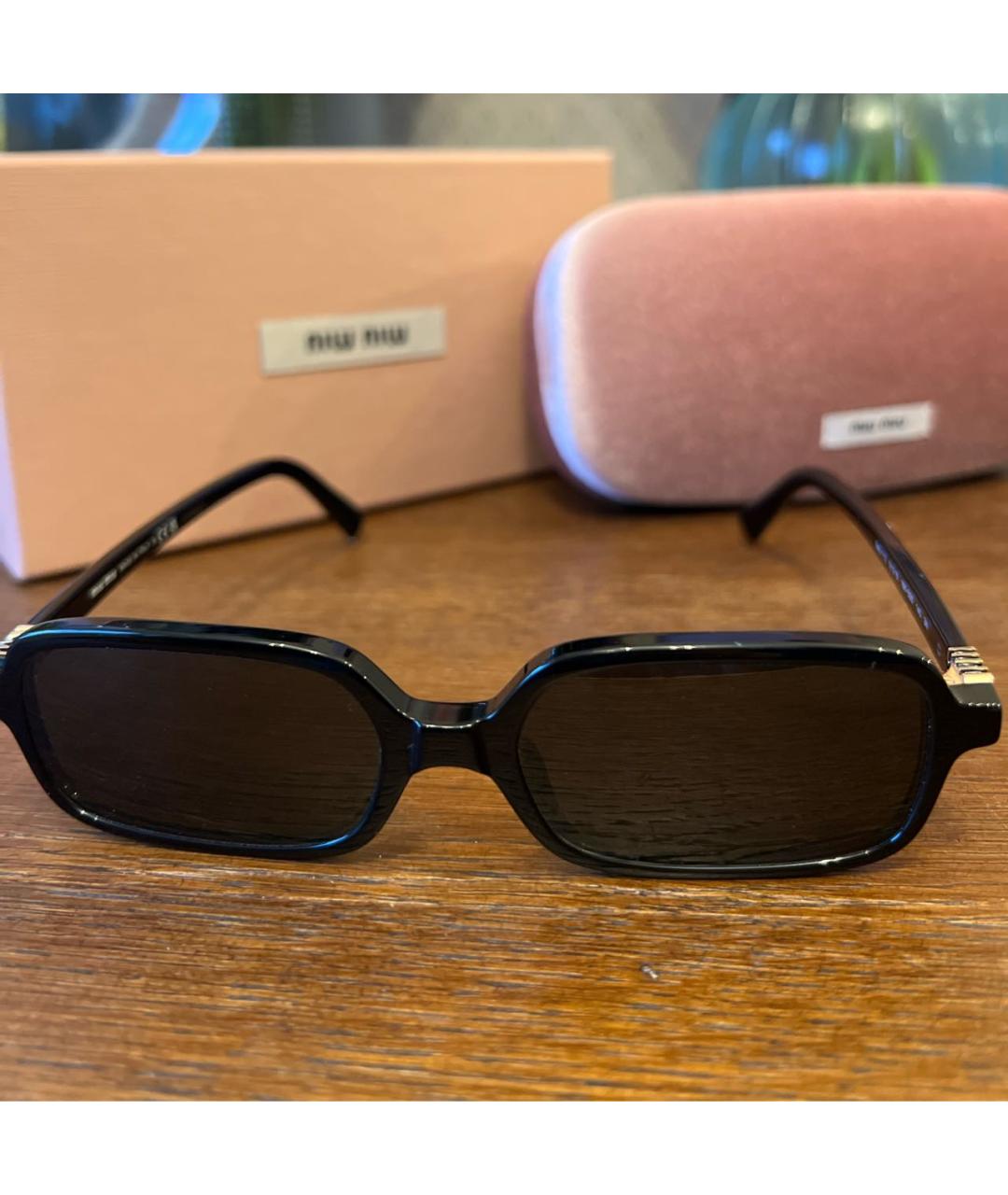 MIU MIU Черные пластиковые солнцезащитные очки, фото 4