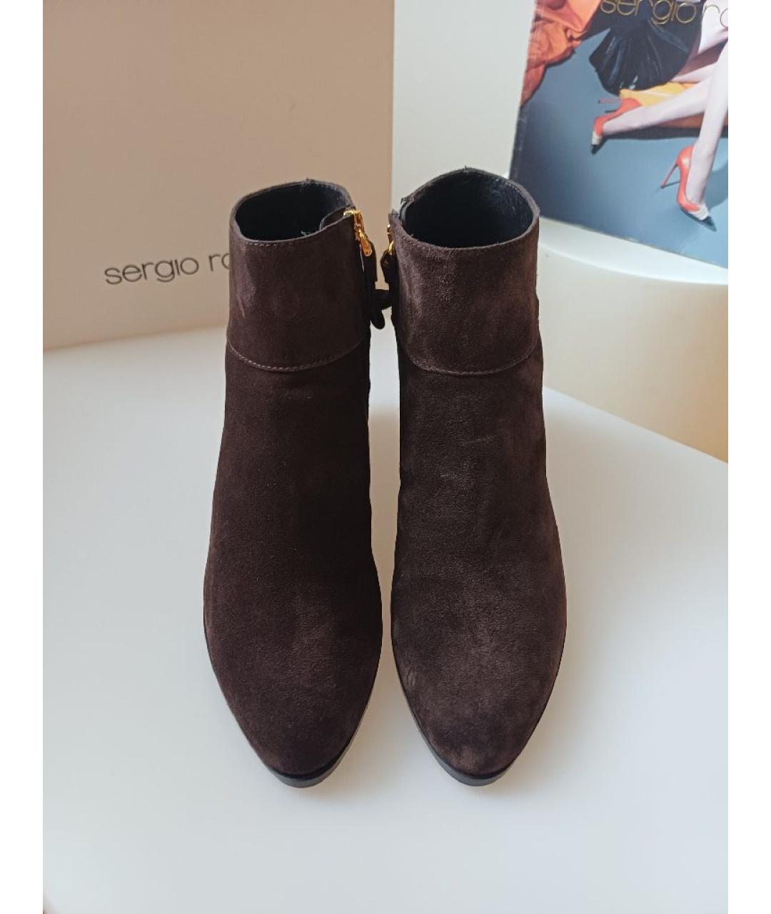 SERGIO ROSSI Коричневые замшевые ботильоны, фото 7