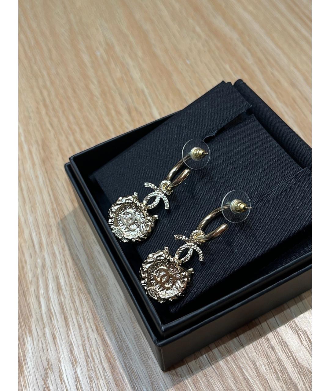 CHANEL Золотые металлические серьги, фото 6